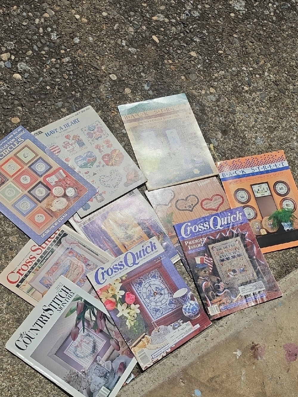 Antique America Themed  Cross Stitch & Needlecraft Pattern Magazines Bundle